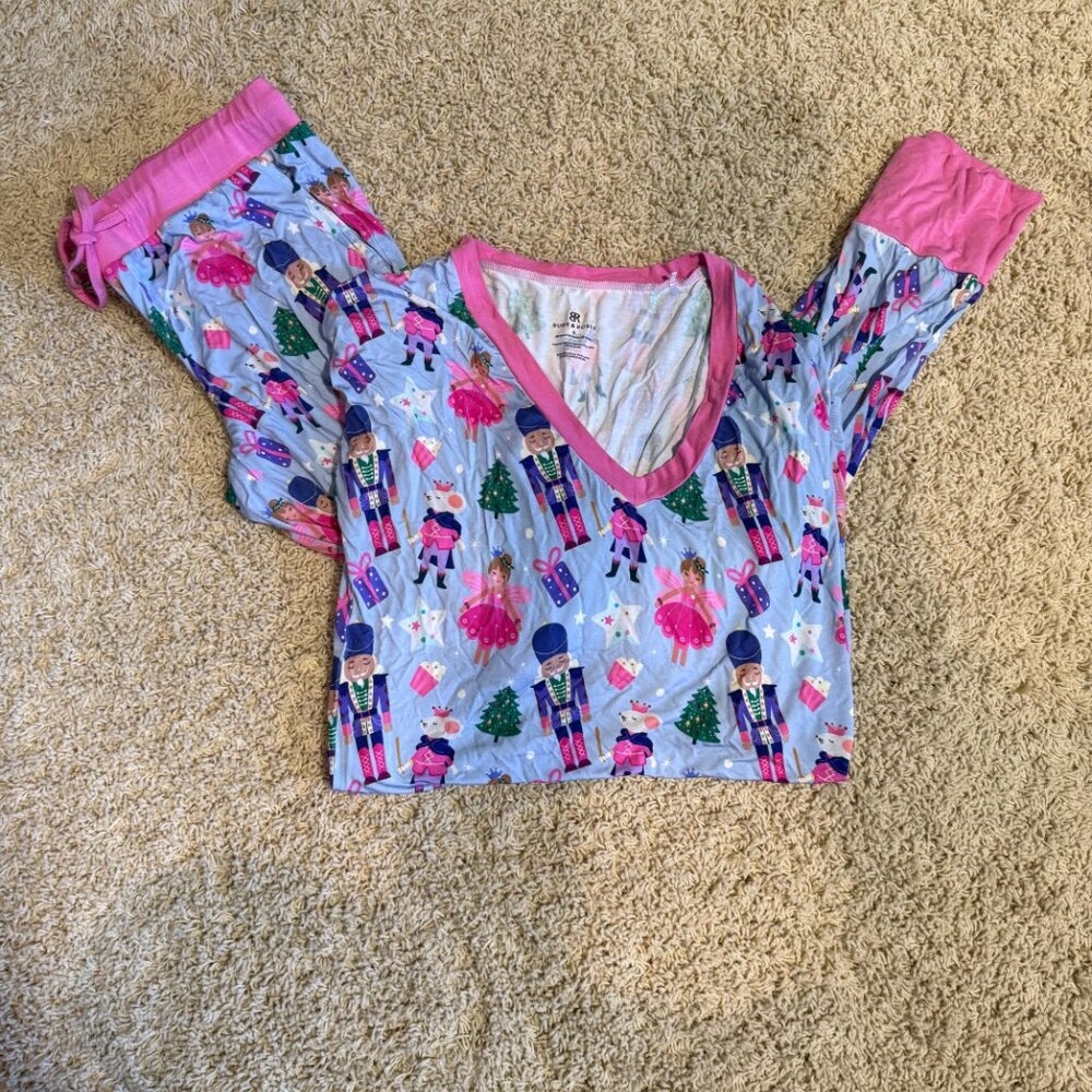 🎅 Bums & Roses “Nutty or Nice” Mama Lounge Set – Size Small (Fits Like M) 🎅